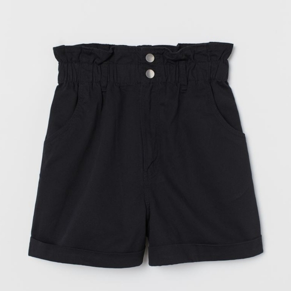H&M Black Paperbag Cuffed Thigh High Waisted Shorts Size Women's 12 - Picture 1 of 9